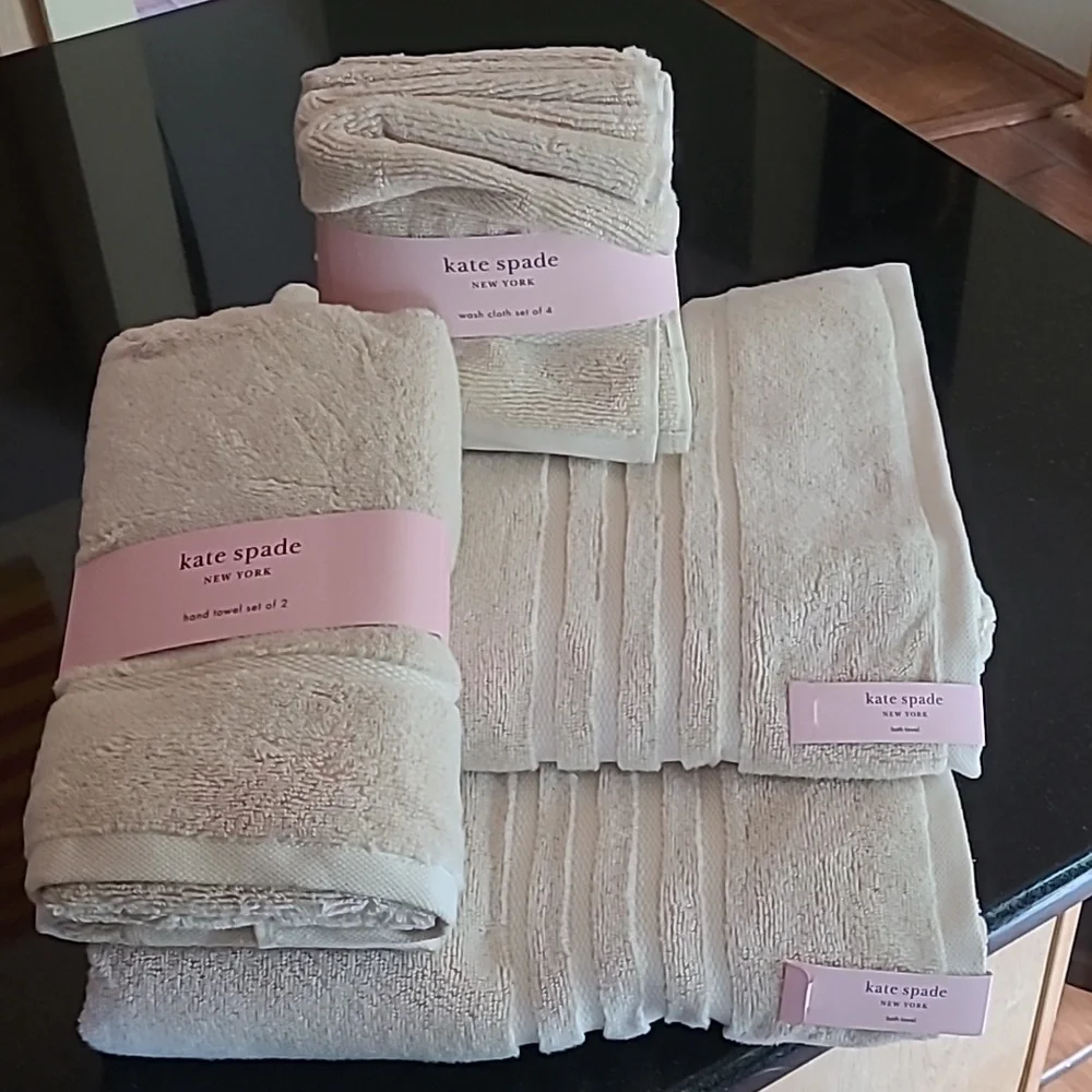 Kate Spade Bath Towel Set